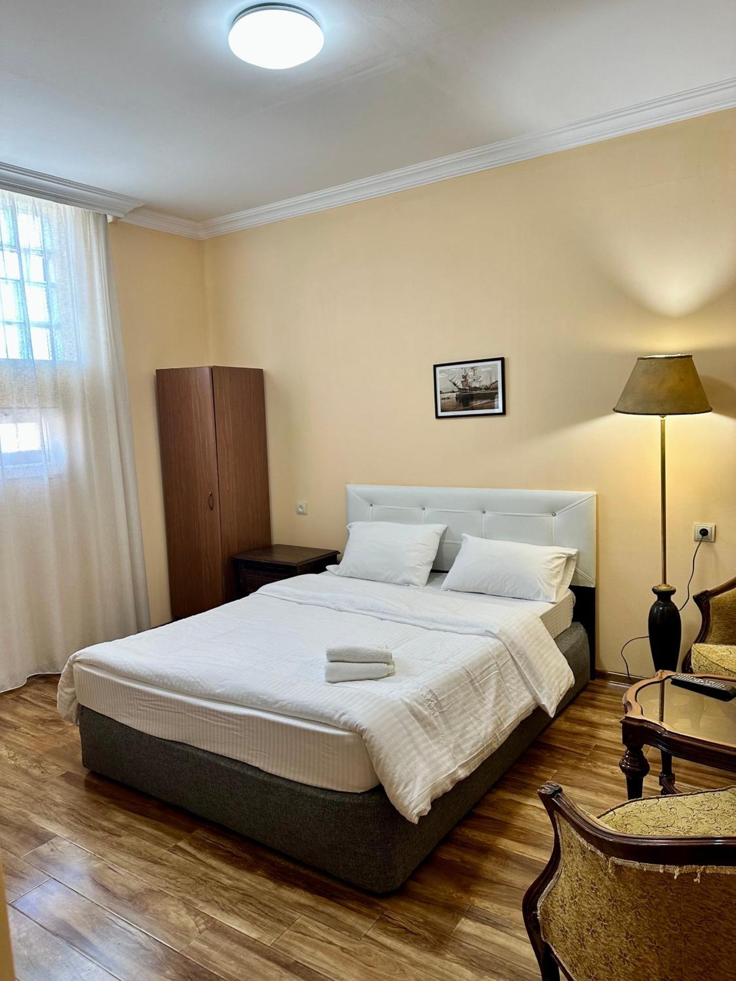 Old Clty Hotel Batumi Luaran gambar